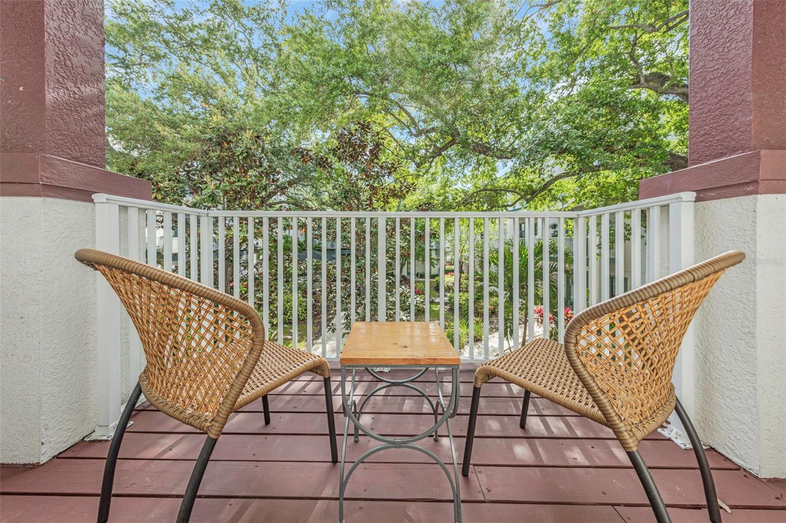 HIGHLAND TWNHMS - Residential