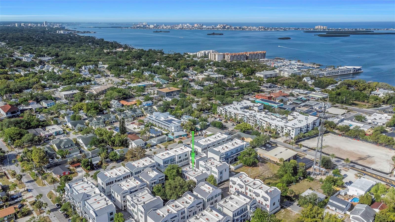 HIGHLAND TWNHMS - Residential