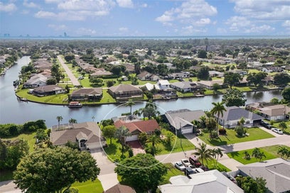 519 SE 20TH COURT CAPE CORAL FL 33990