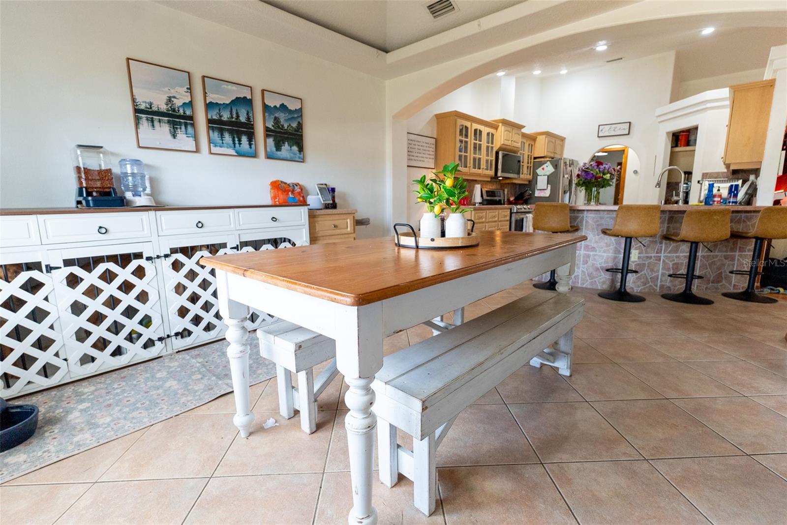 SILVER SPRINGS SHORES - Residential