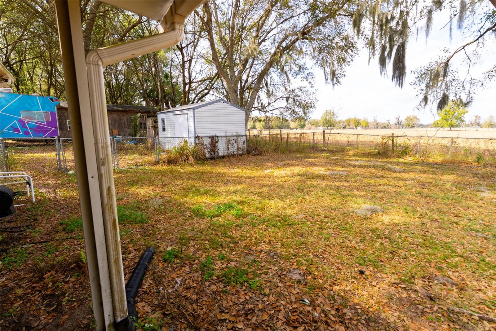 SILVER SPRINGS SHORES - Residential