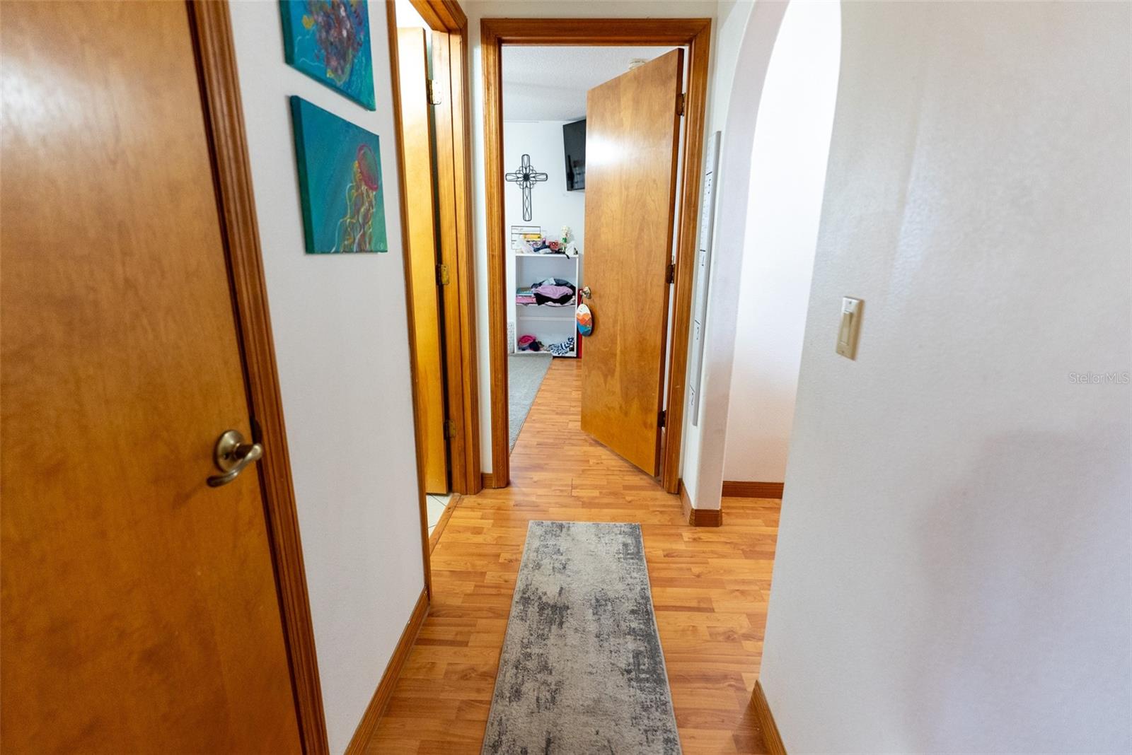 SILVER SPRINGS SHORES - Residential