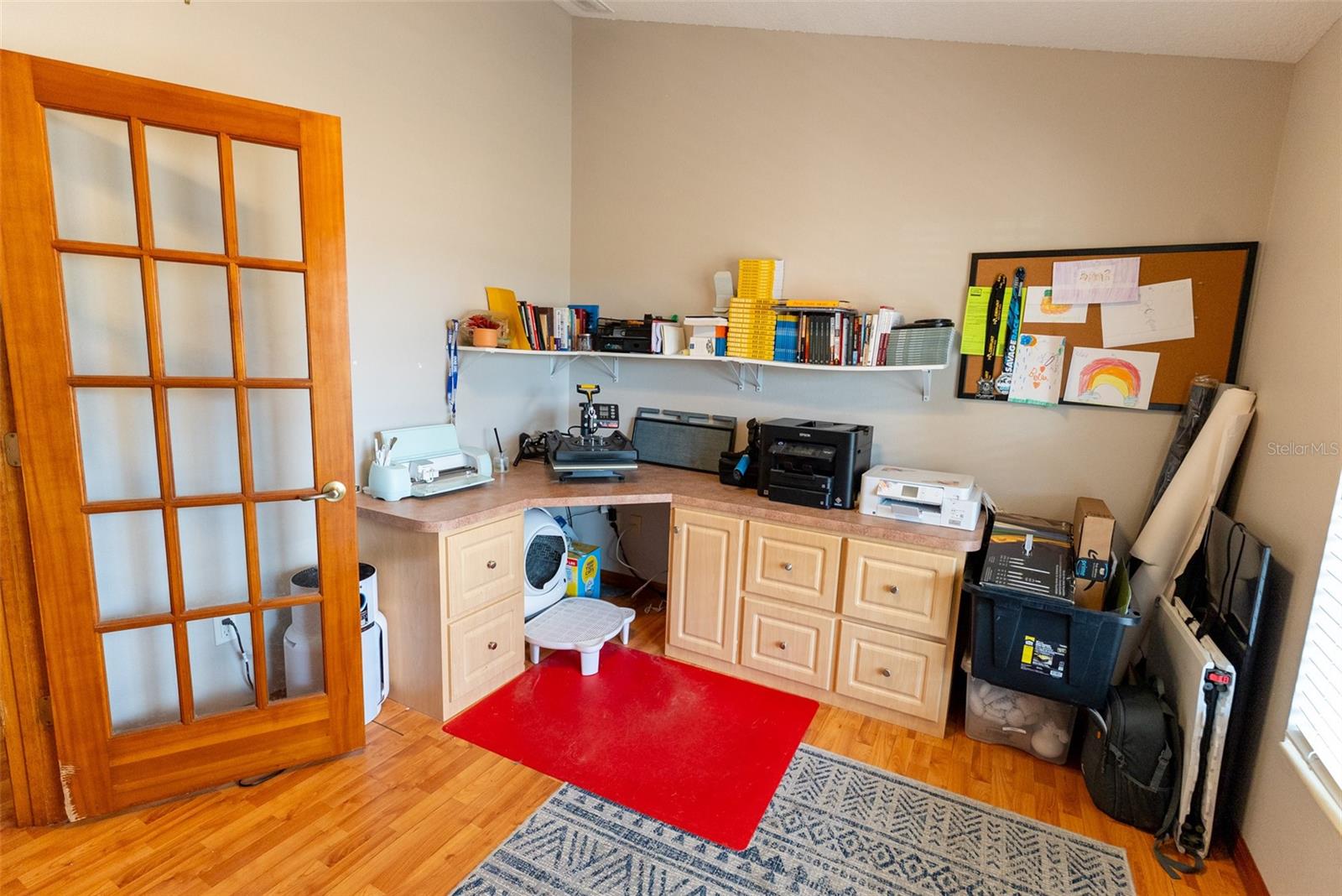 SILVER SPRINGS SHORES - Residential