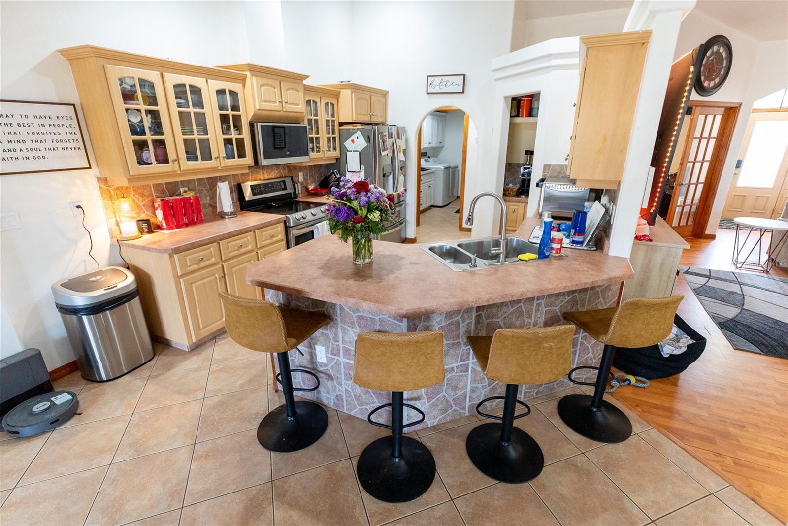 SILVER SPRINGS SHORES - Residential