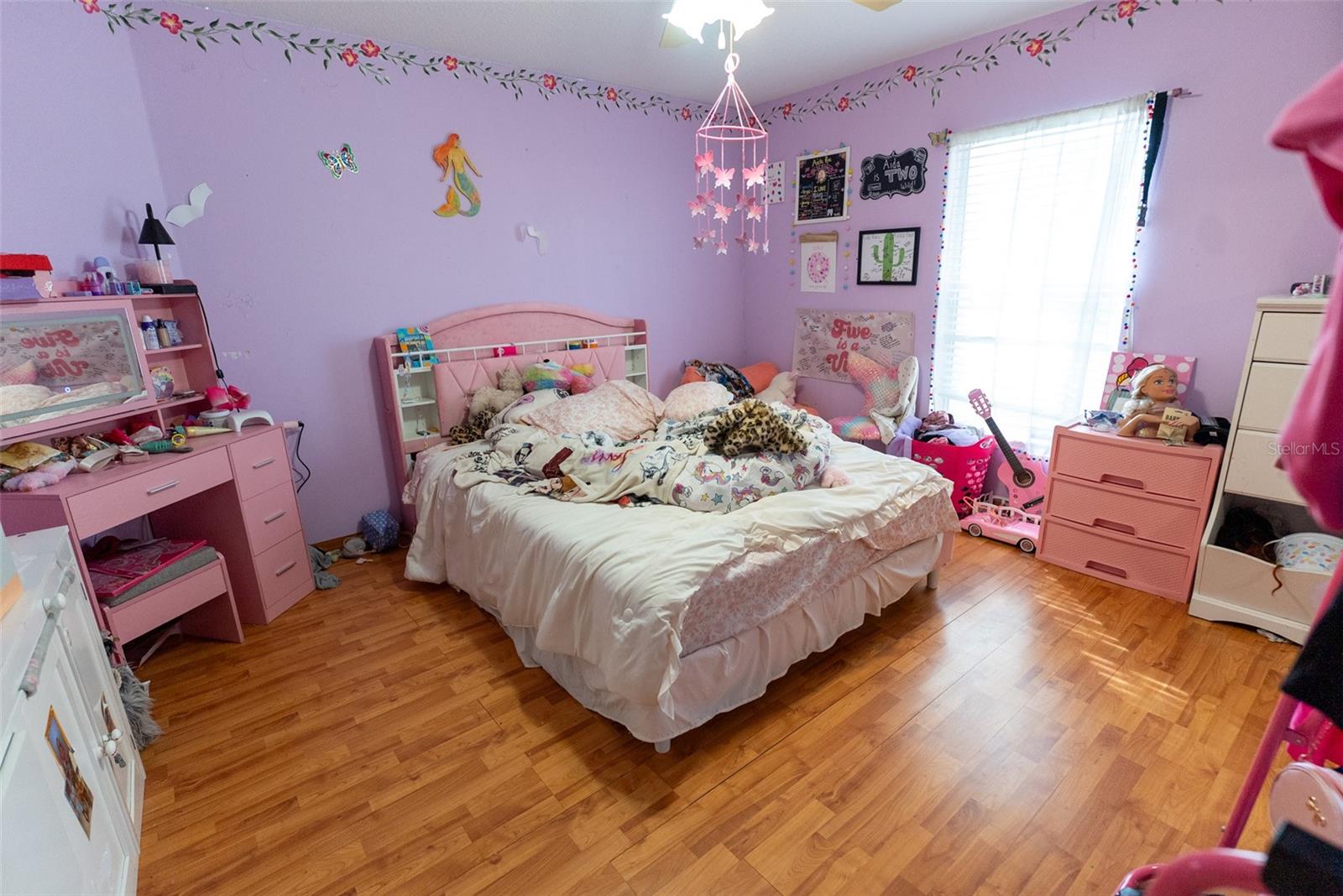 SILVER SPRINGS SHORES - Residential