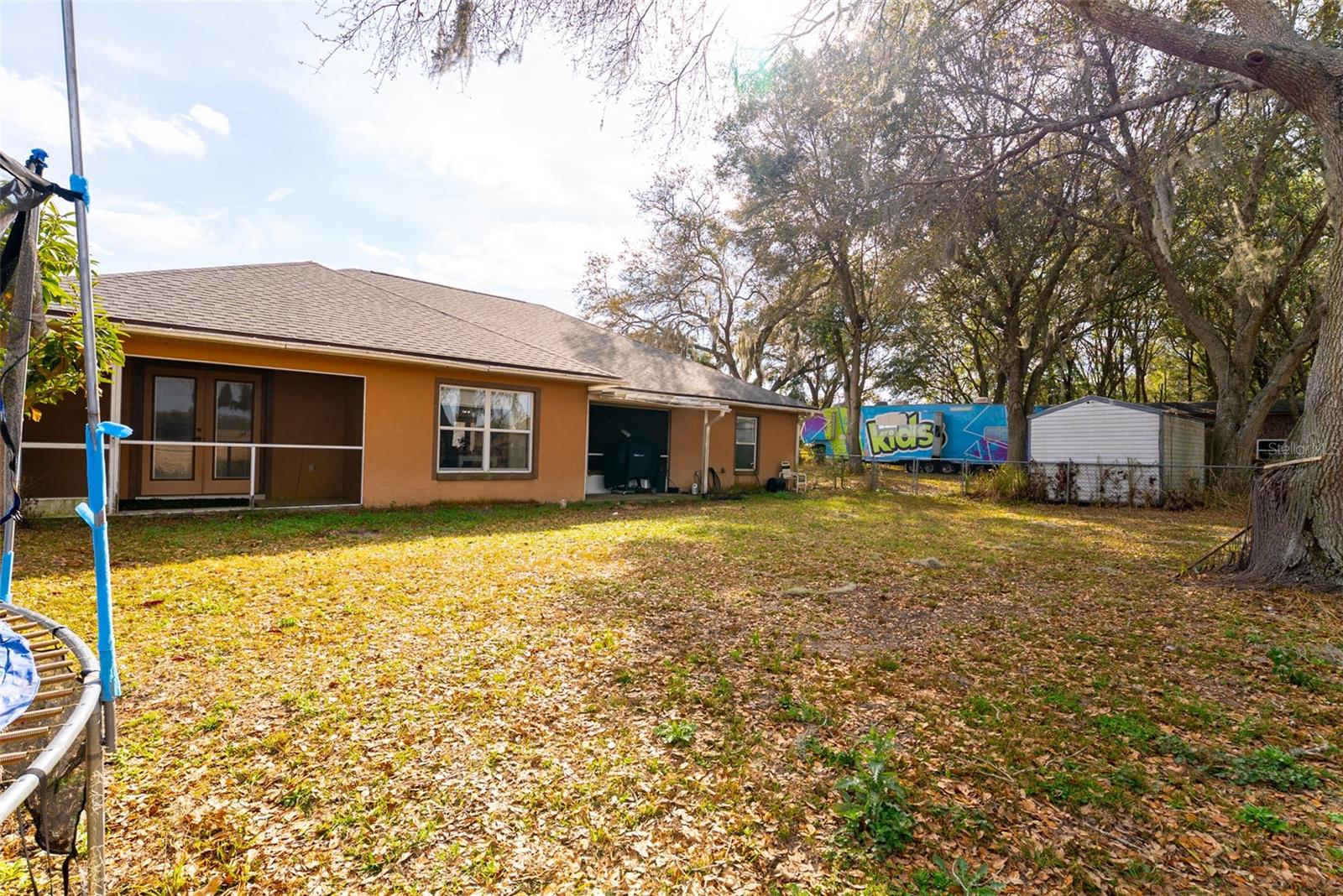 SILVER SPRINGS SHORES - Residential