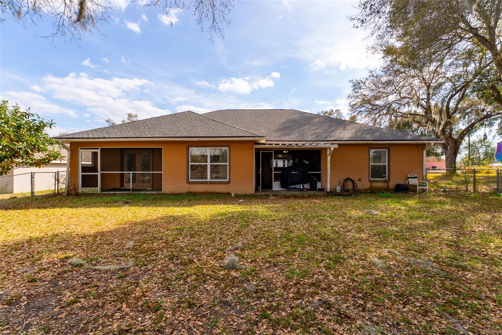 SILVER SPRINGS SHORES - Residential