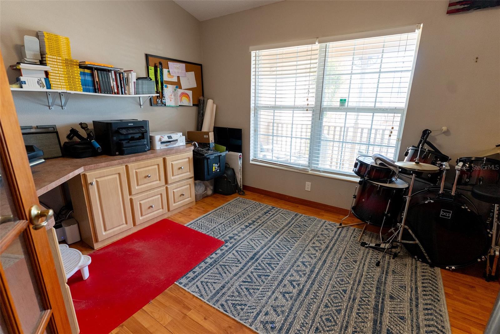 SILVER SPRINGS SHORES - Residential