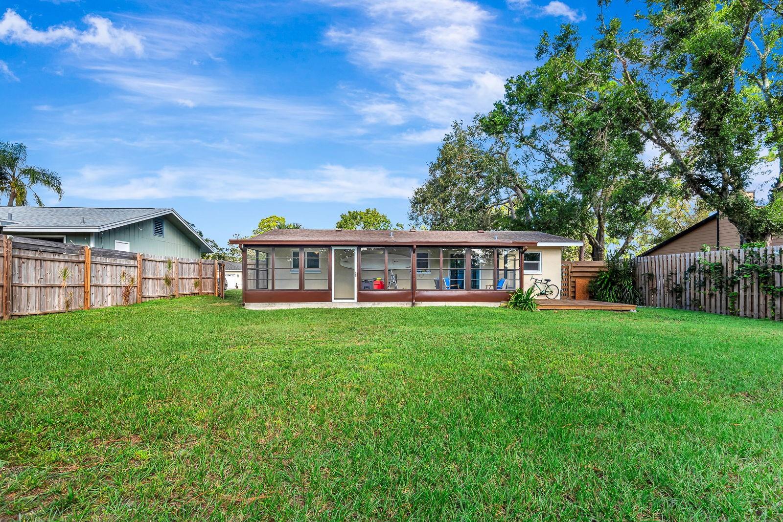 LAKE SARASOTA - Residential
