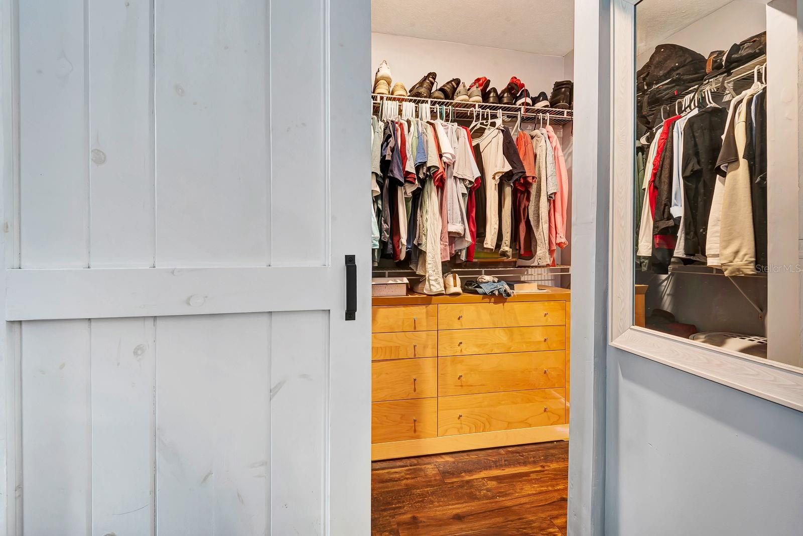 LAKE SARASOTA - Residential