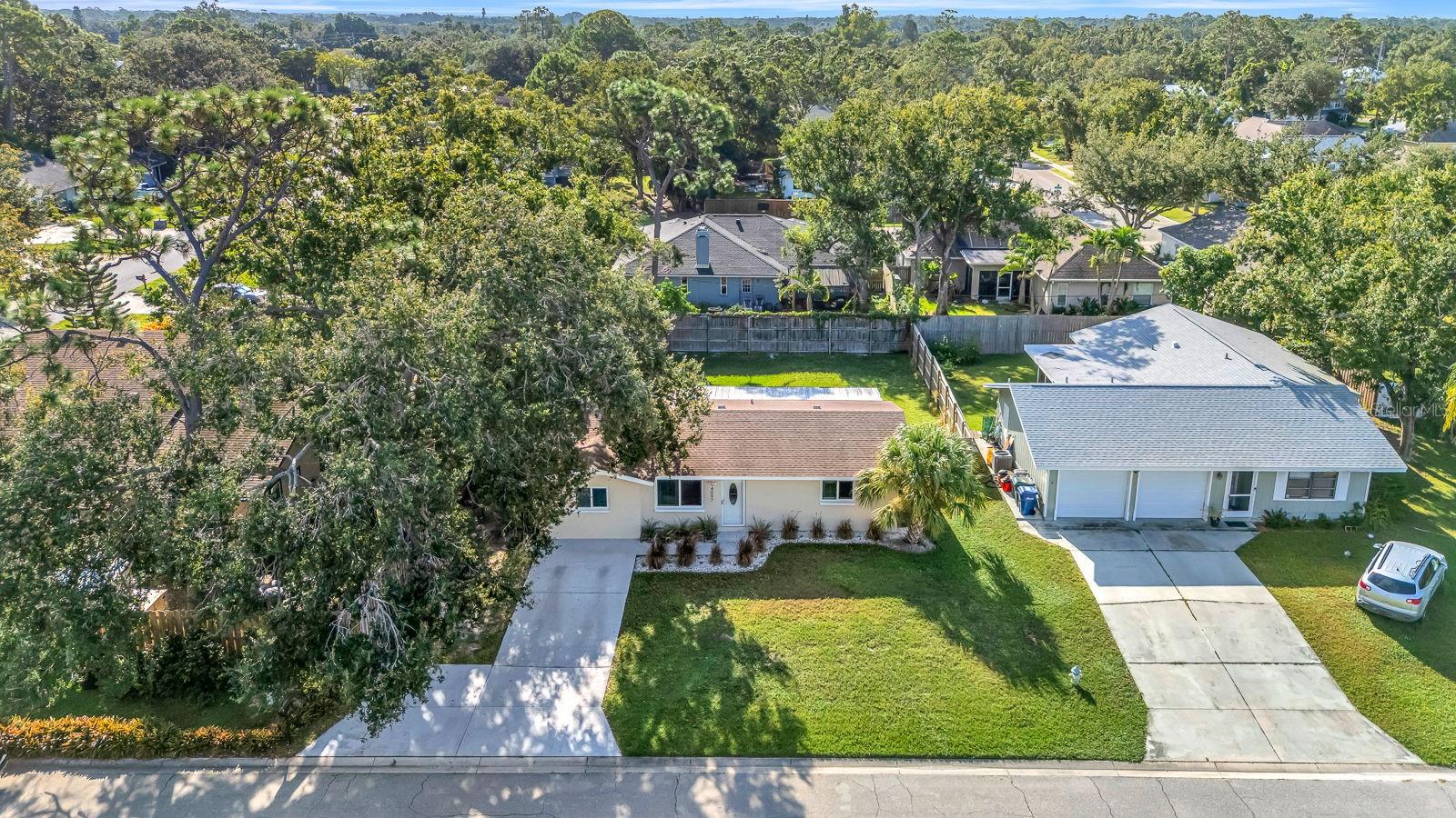 LAKE SARASOTA - Residential