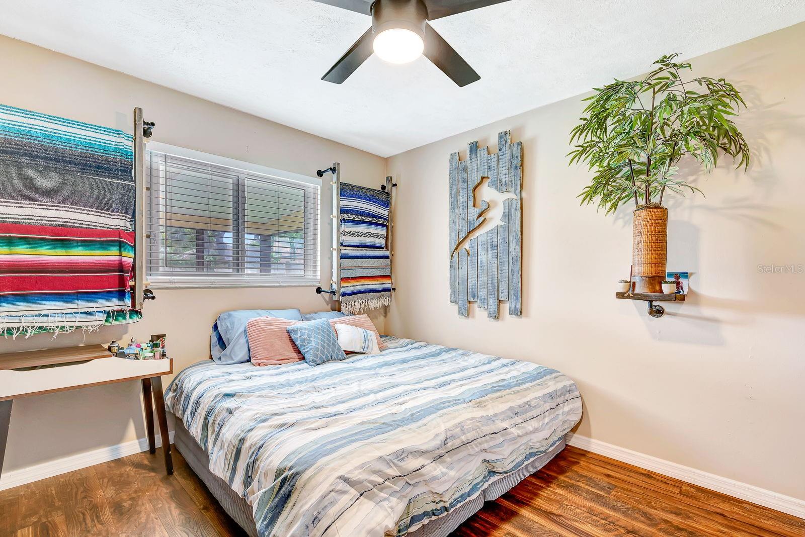 LAKE SARASOTA - Residential