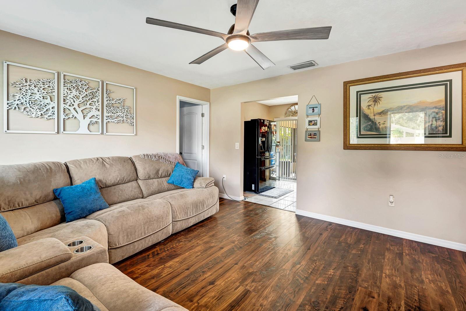 LAKE SARASOTA - Residential