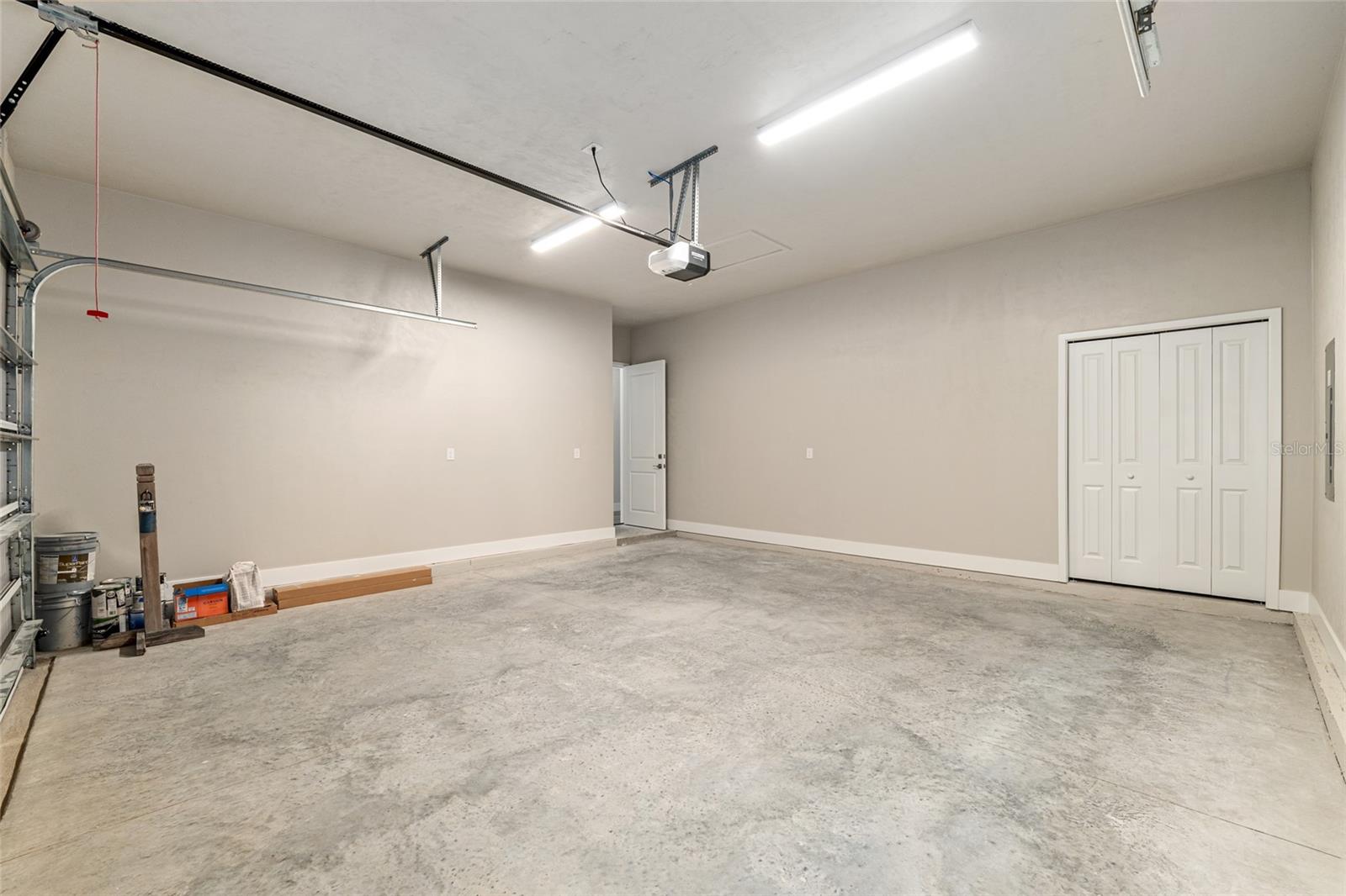 FAIRWAY POINTE AT WEST END - Residential