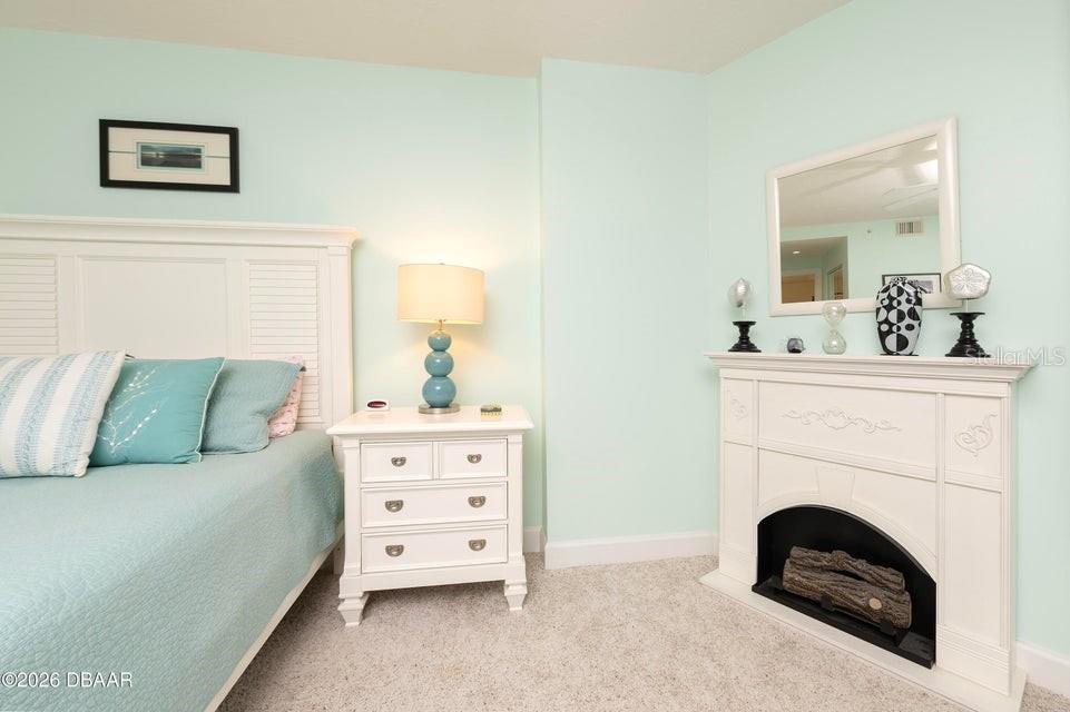 TOWERS AT PONCE INLET TOWER 01 CONDO - Residential