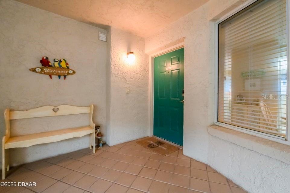 TOWERS AT PONCE INLET TOWER 01 CONDO - Residential