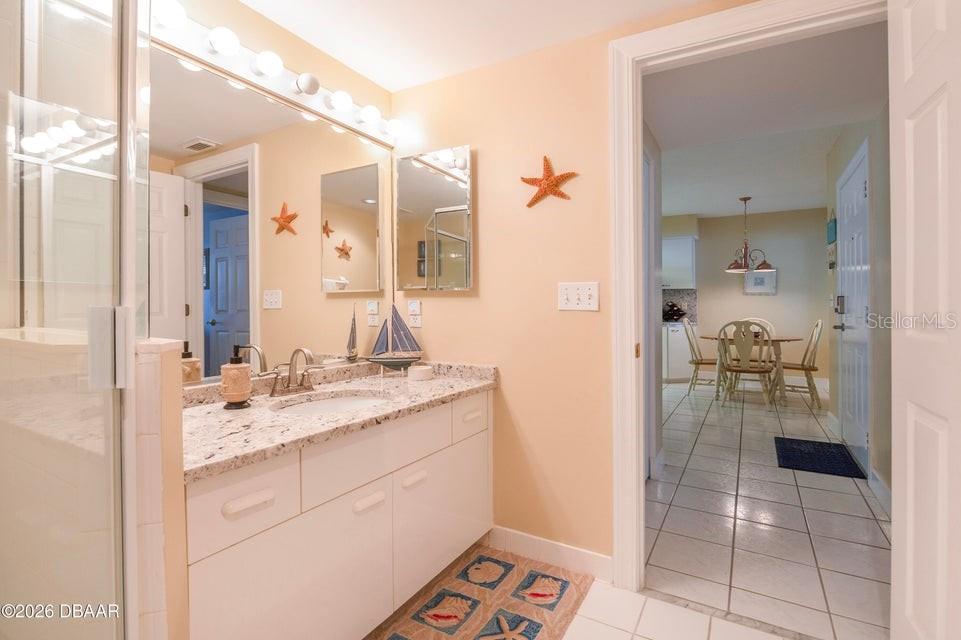 TOWERS AT PONCE INLET TOWER 01 CONDO - Residential