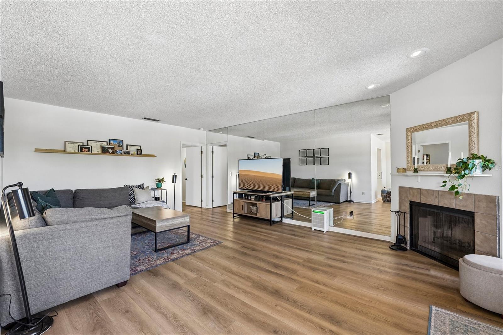 MAIDSTONE CONDO - Residential