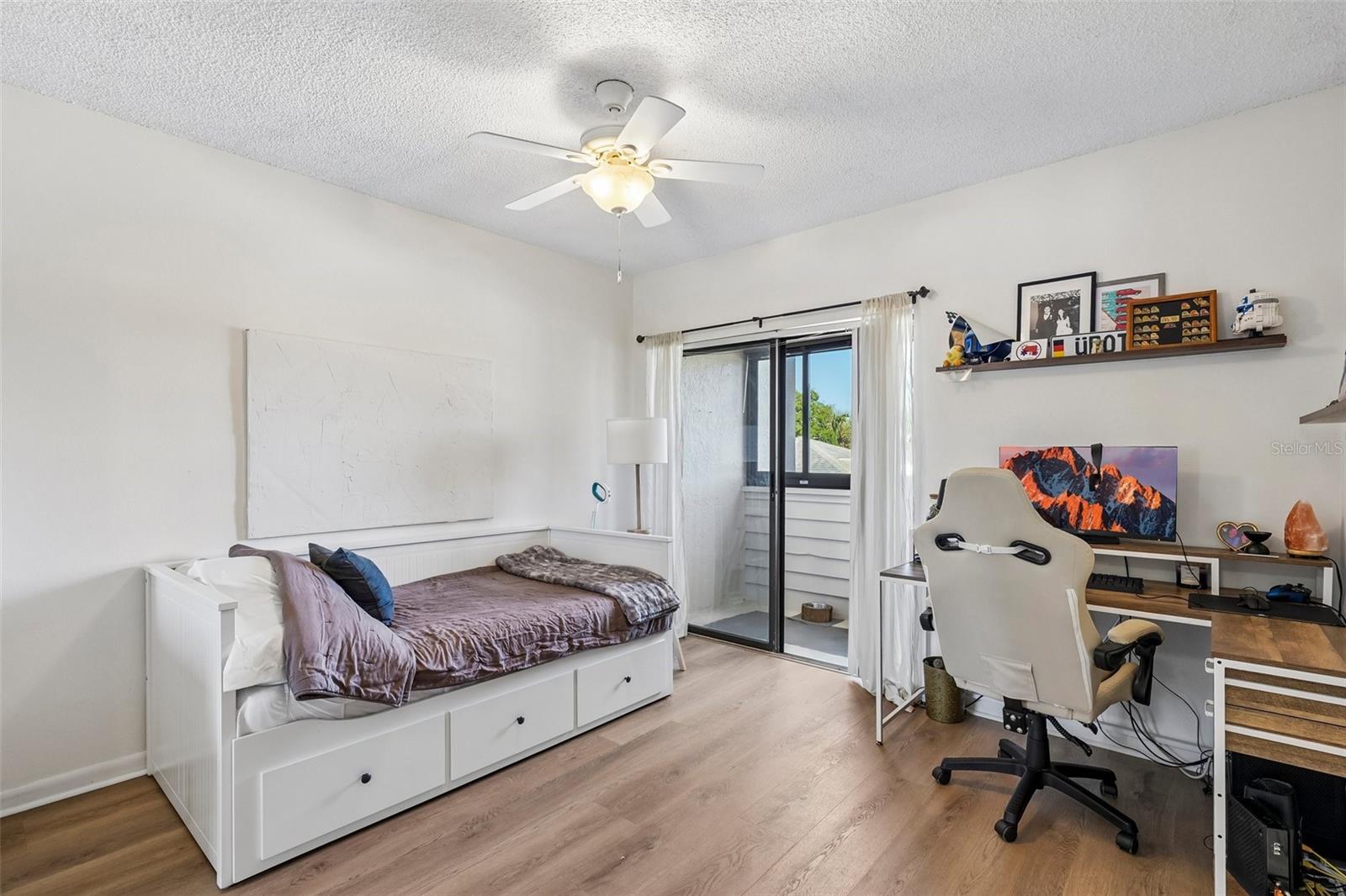 MAIDSTONE CONDO - Residential