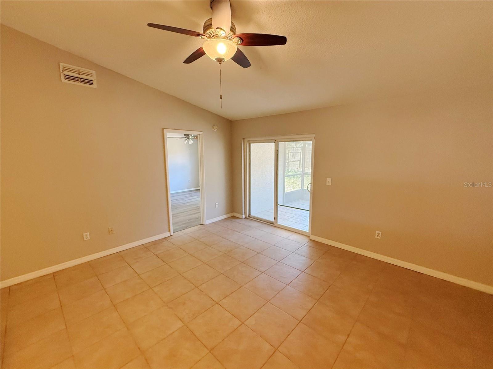 COUNTRY HILLS UNIT ONE D - Residential