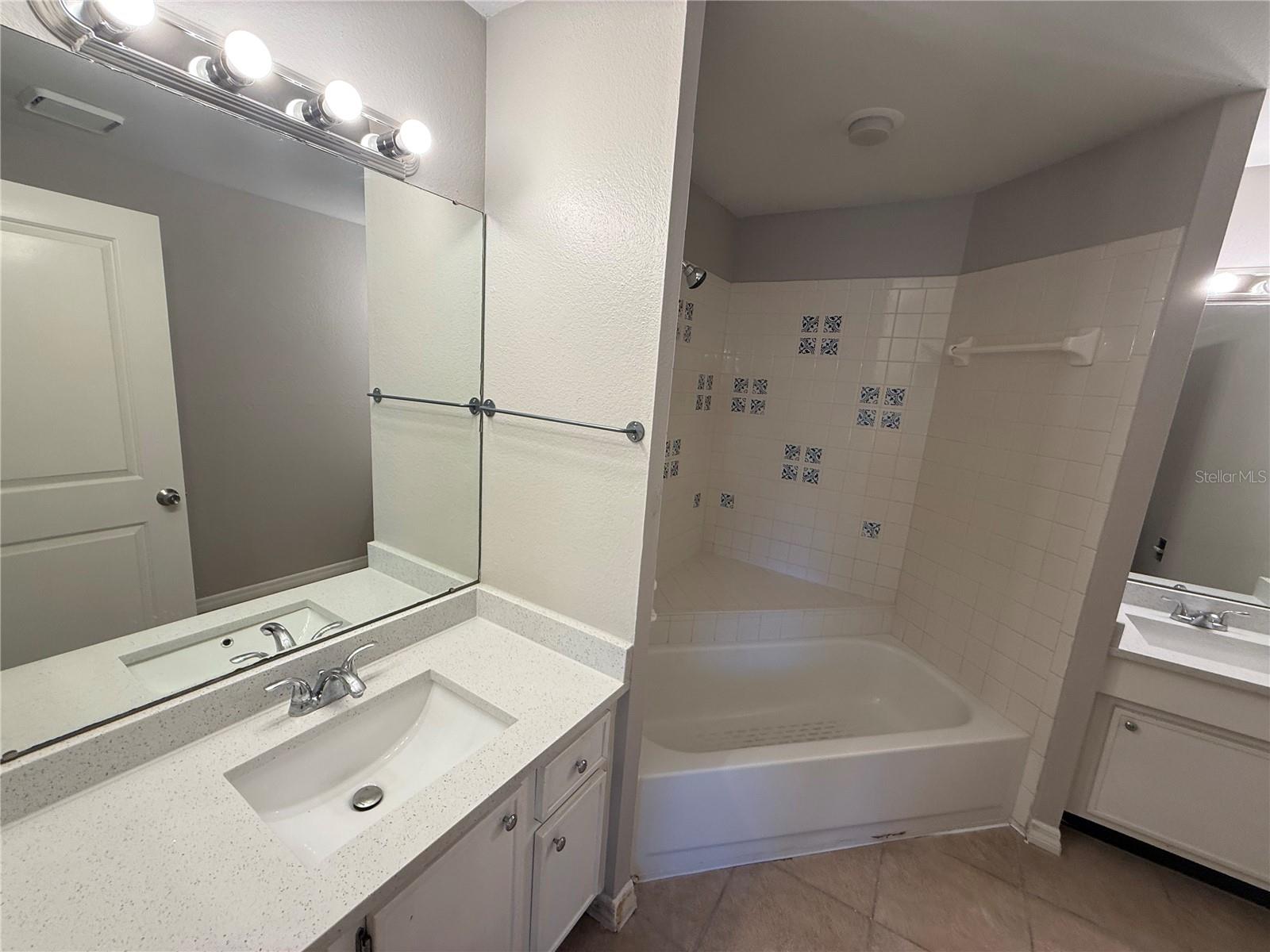 COUNTRY HILLS UNIT ONE D - Residential