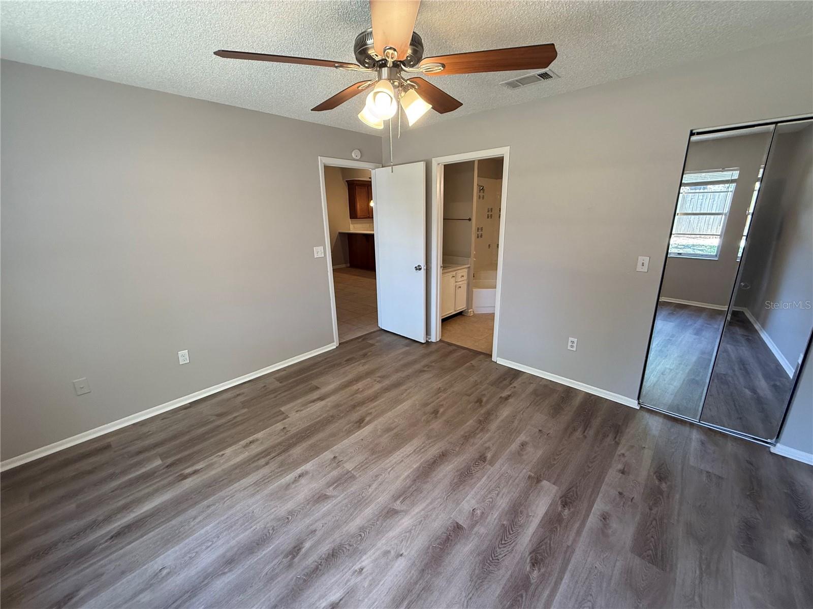 COUNTRY HILLS UNIT ONE D - Residential