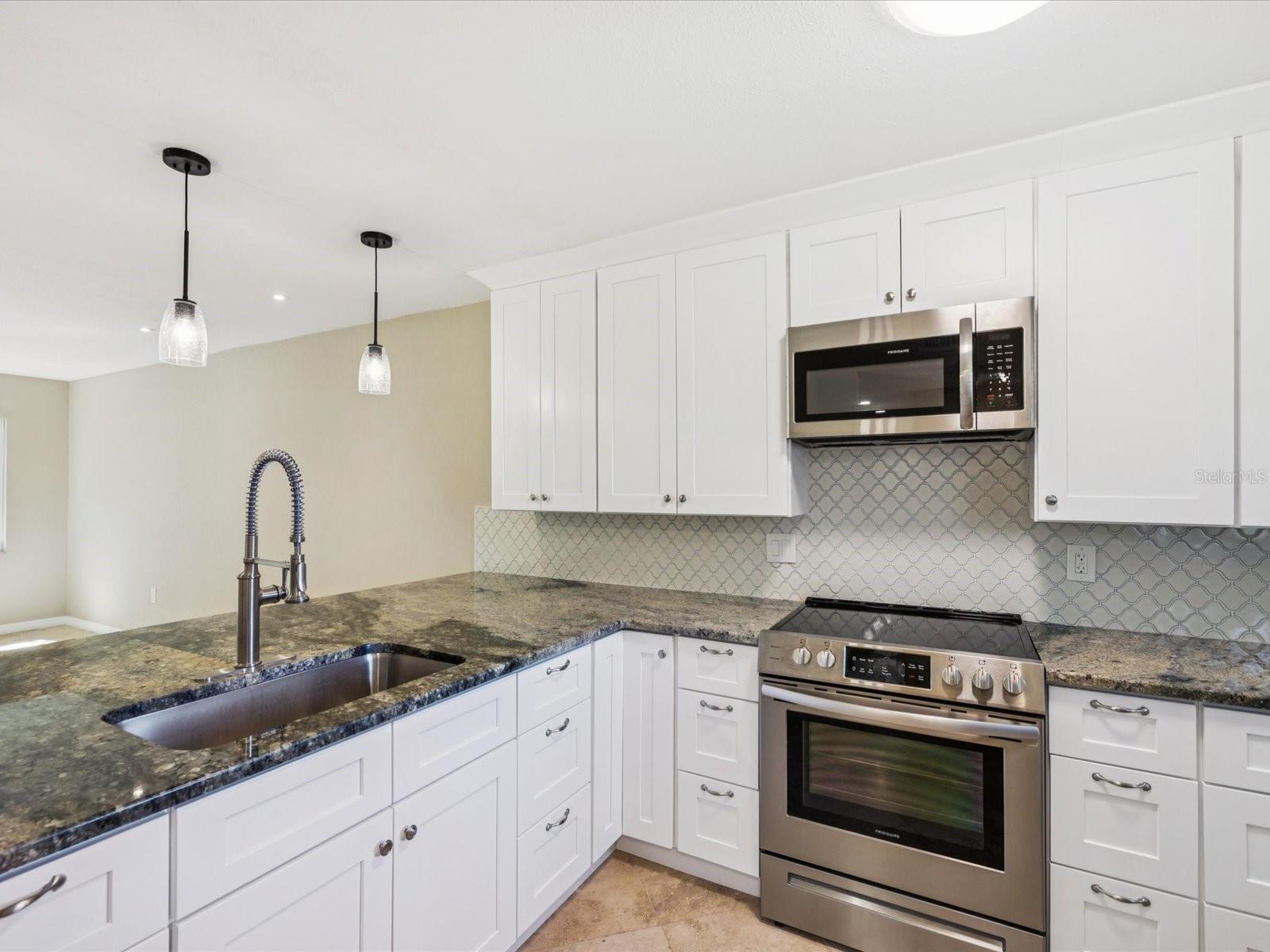 COVE SPGS CONDO - Residential