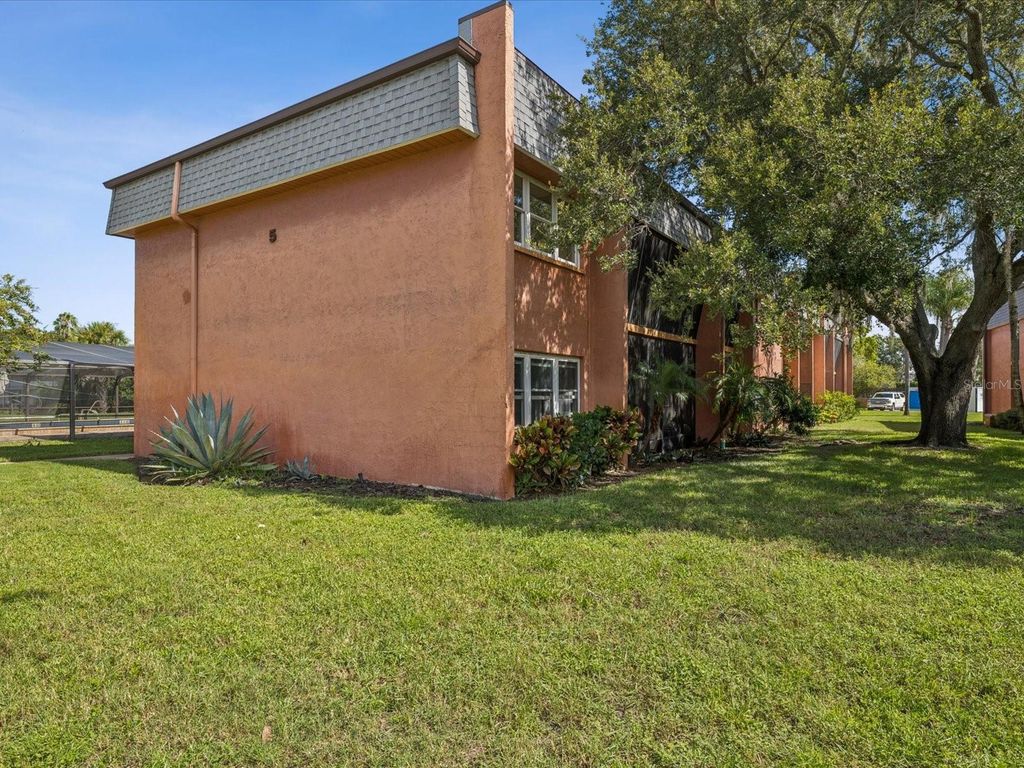 Photo of 4805 Alt 19 #525, Palm Harbor, FL 34683 (MLS # W7878177)