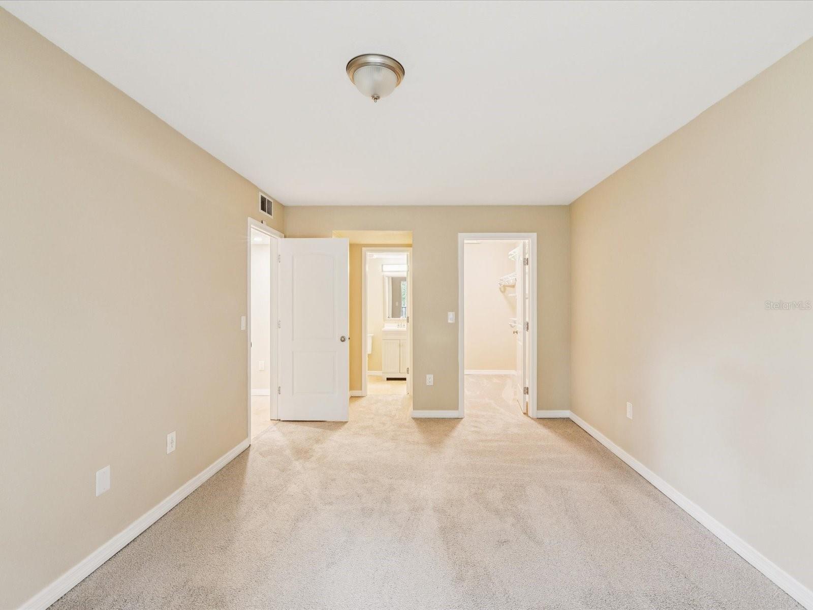 COVE SPGS CONDO - Residential