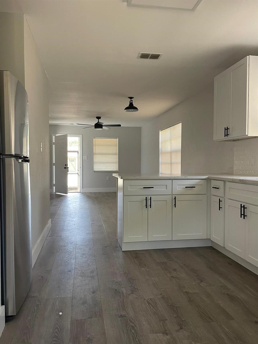 854 SHIRLEY ANN TRAIL 854/856