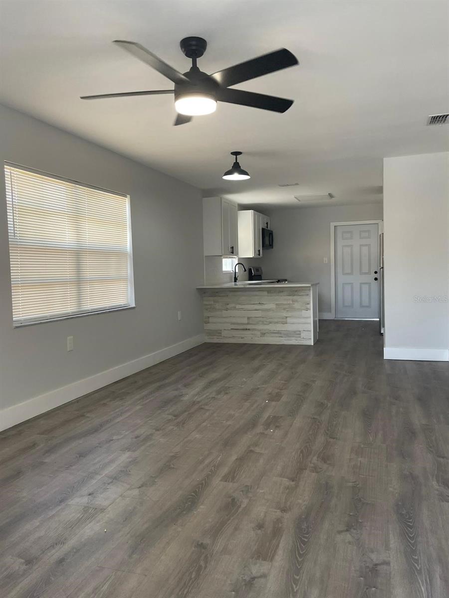 854 SHIRLEY ANN TRAIL 854/856