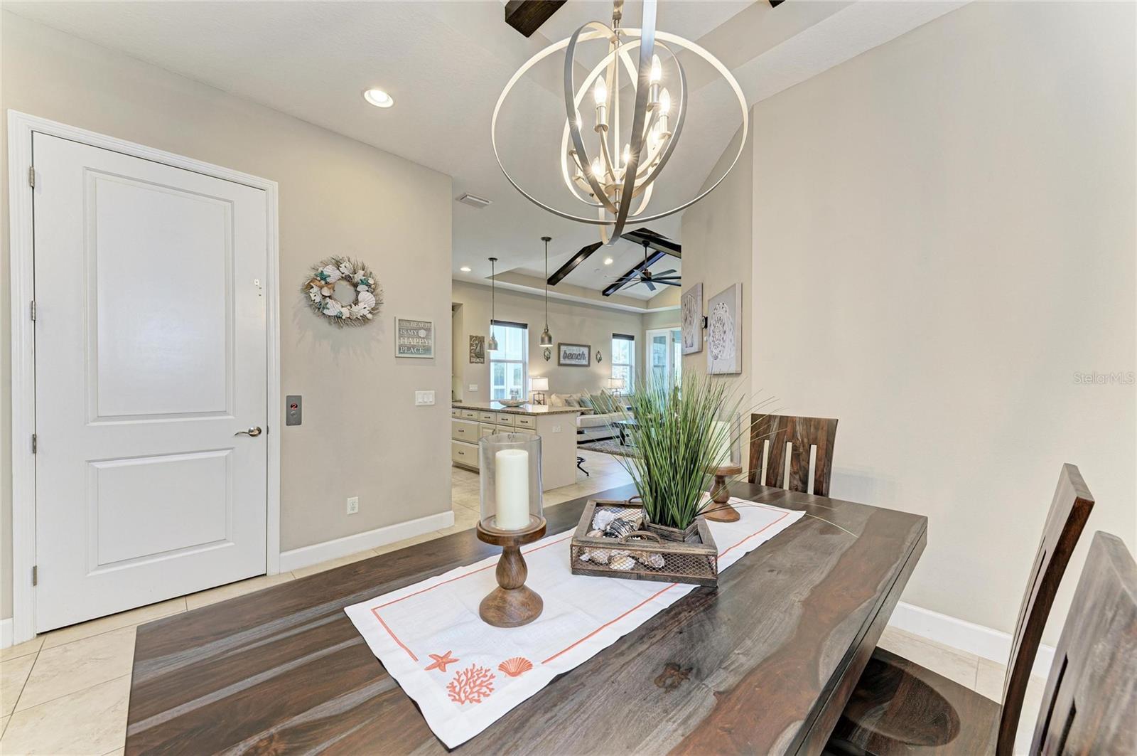 MANGROVE WALK ON HARBOUR ISLE PH 4 - Residential