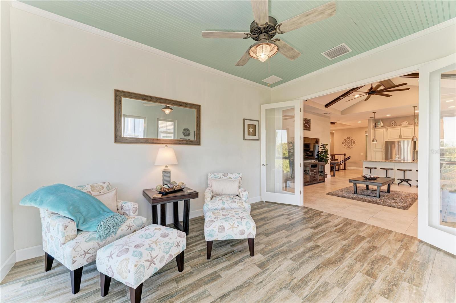 MANGROVE WALK ON HARBOUR ISLE PH 4 - Residential