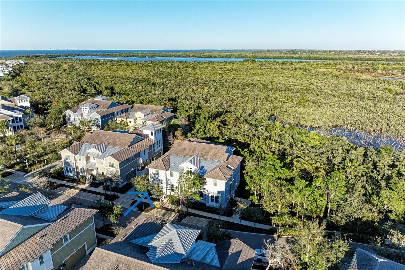 MANGROVE WALK ON HARBOUR ISLE PH 4 - Residential