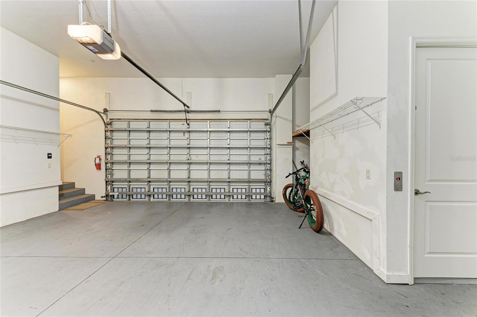 MANGROVE WALK ON HARBOUR ISLE PH 4 - Residential