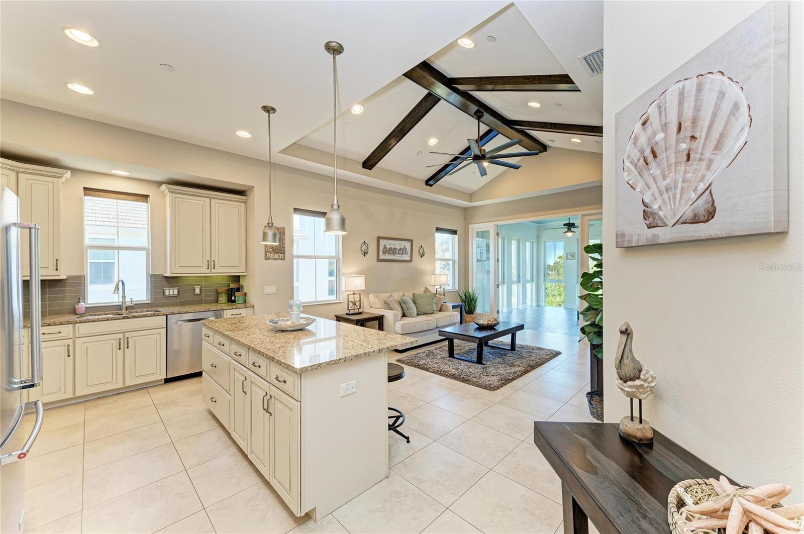 MANGROVE WALK ON HARBOUR ISLE PH 4 - Residential