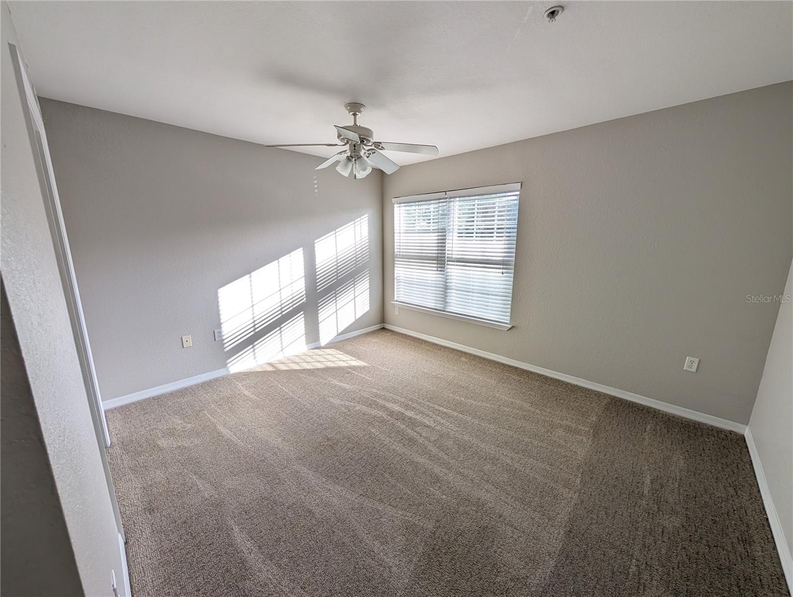 ADMIRALS WALK - Residential