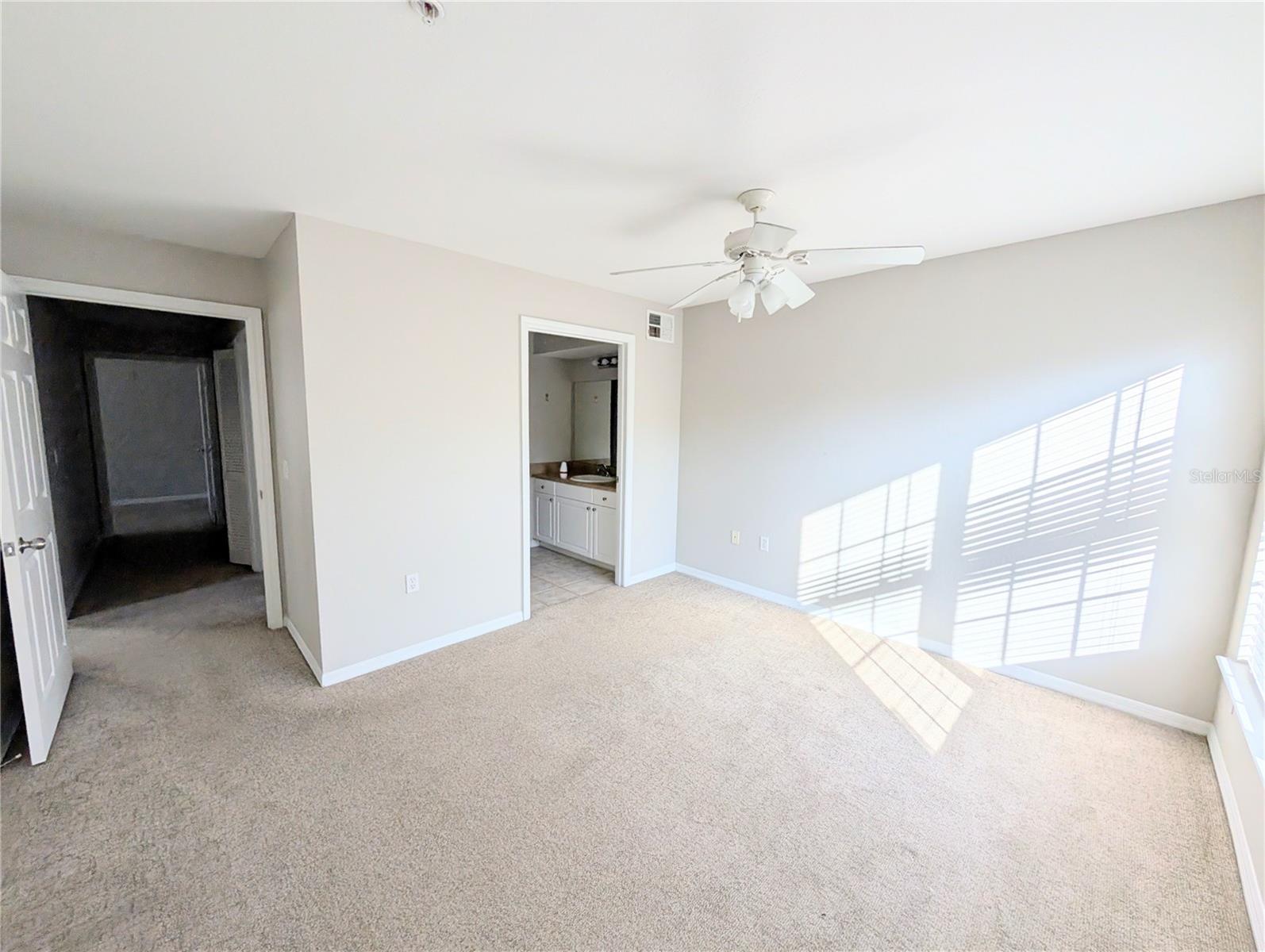 ADMIRALS WALK - Residential