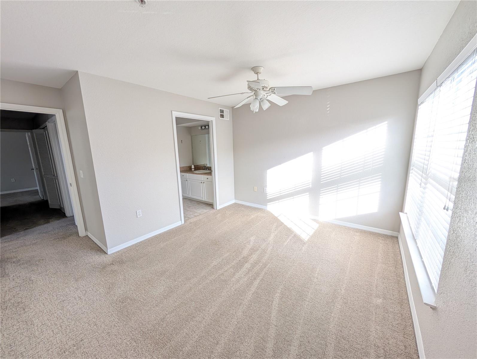 ADMIRALS WALK - Residential