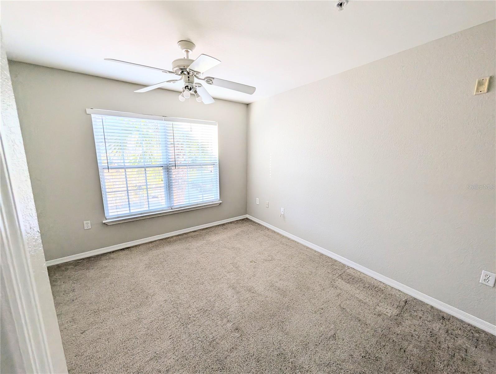 ADMIRALS WALK - Residential