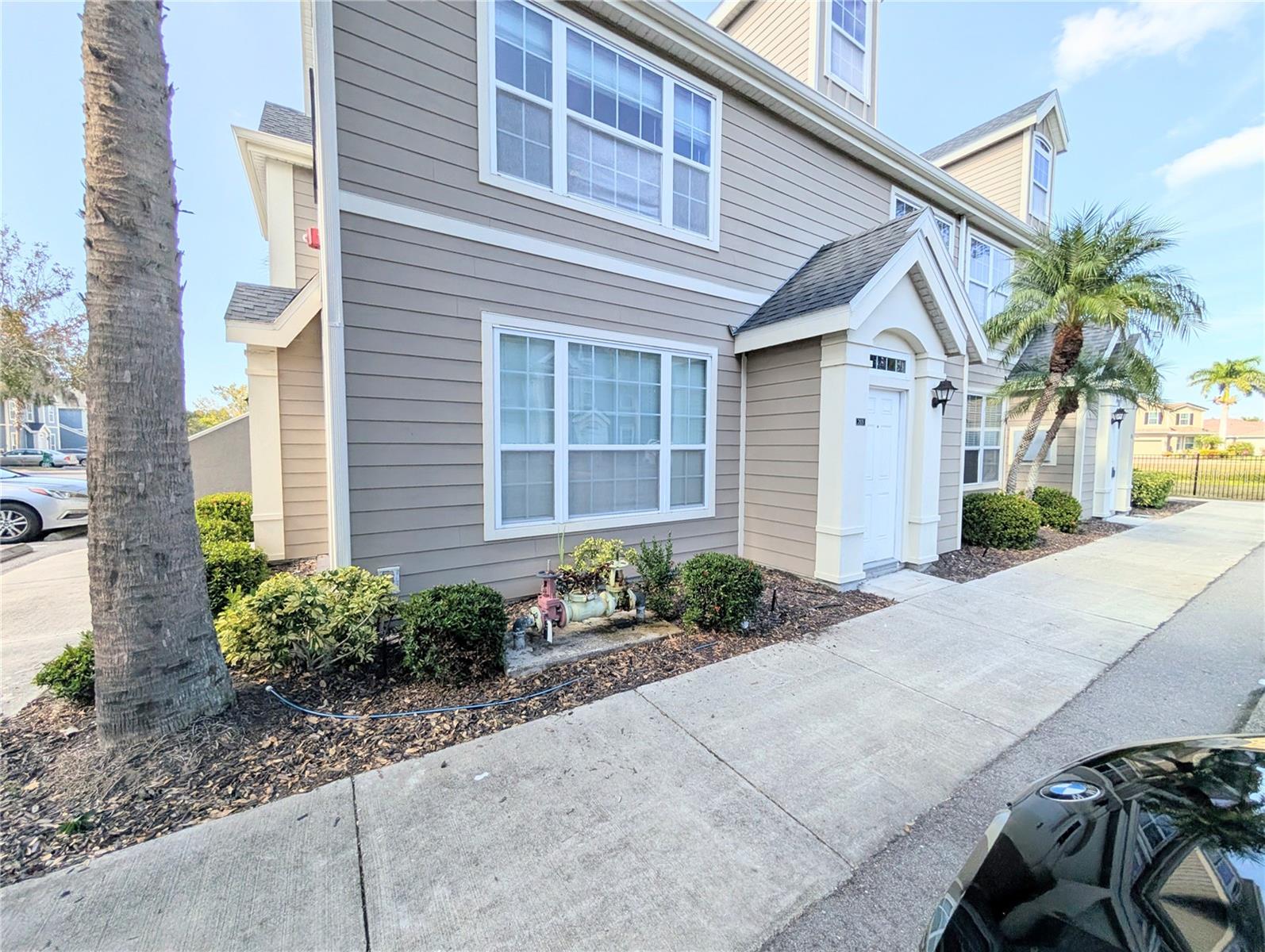 ADMIRALS WALK - Residential