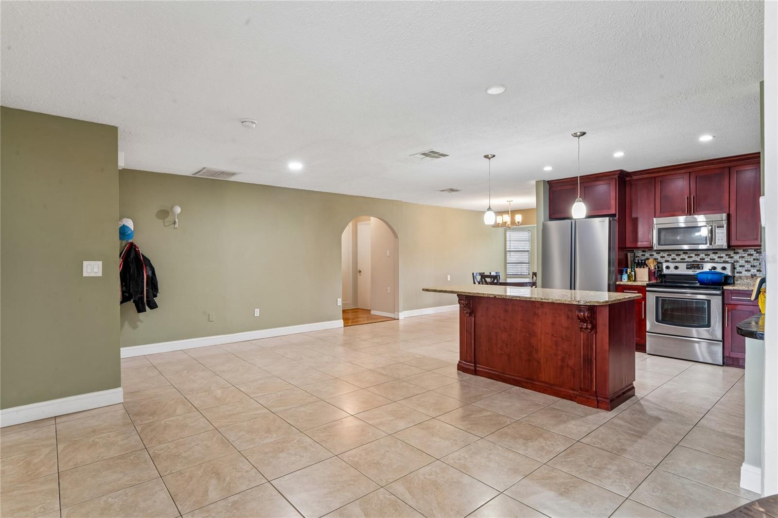 SPRING HILL - Residential