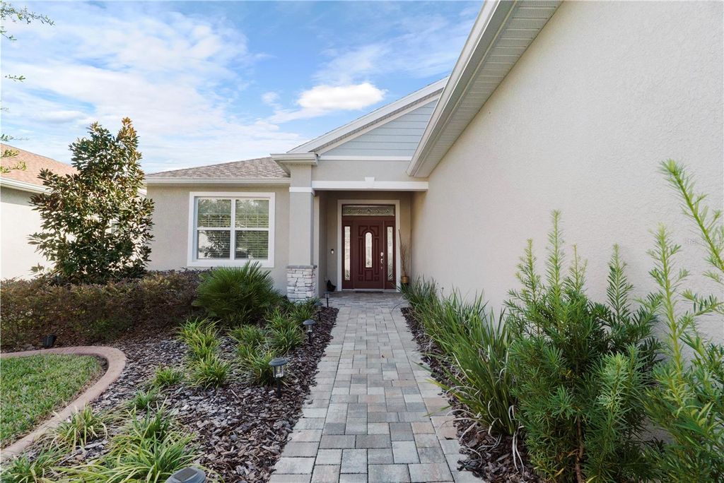 Photo of 4790 NE 125th Loop, Oxford, FL 34484 (MLS # G5106099)