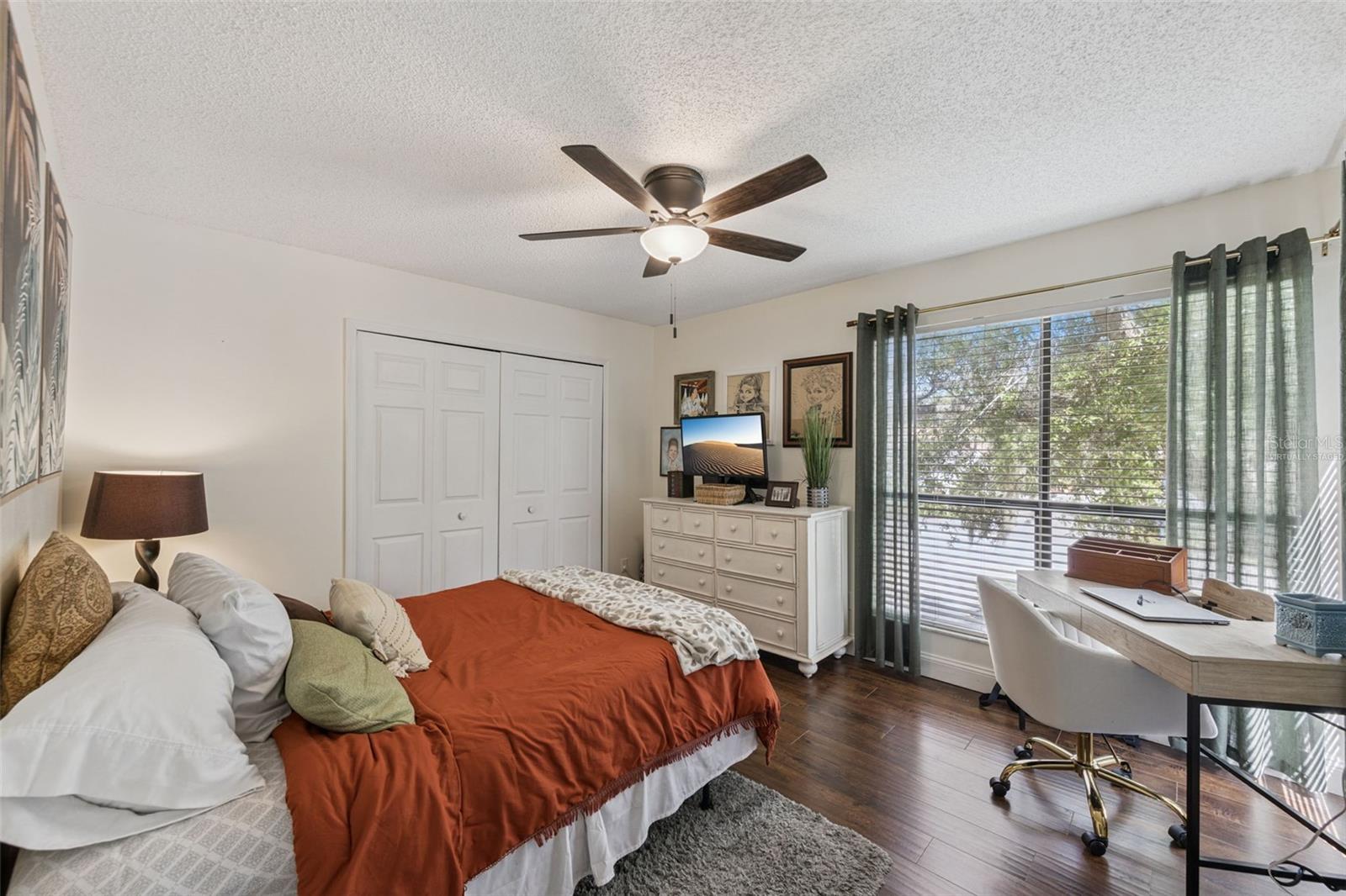 LAKESIDE AT SHADOWBAY - Residential
