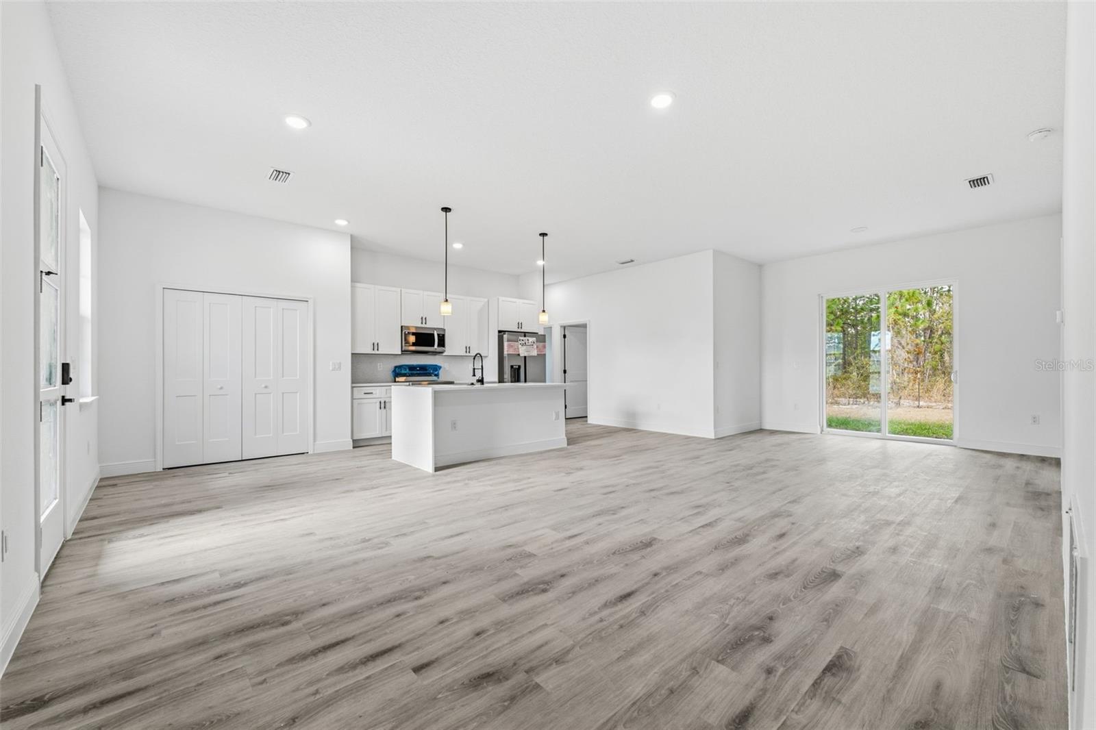 MARION OAKS UN 10 - Residential