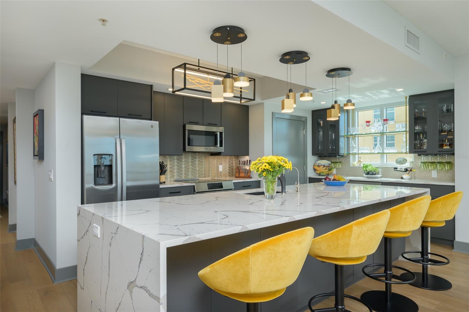 800 N TAMIAMI TRAIL 1217