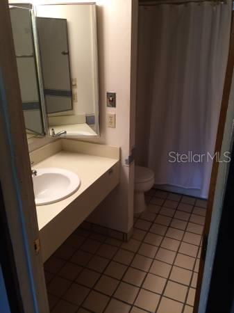 Spacious one bedroom one bath condo located in a golf community. This 974 square feet unit has a large balcony with a lovely view.