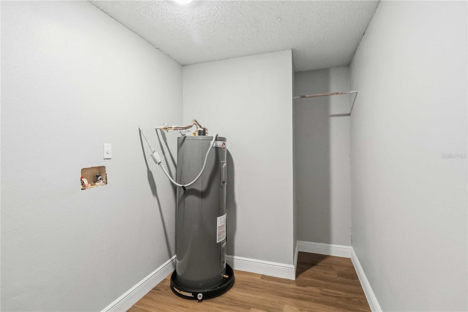 SOUTH POINTE - Residential