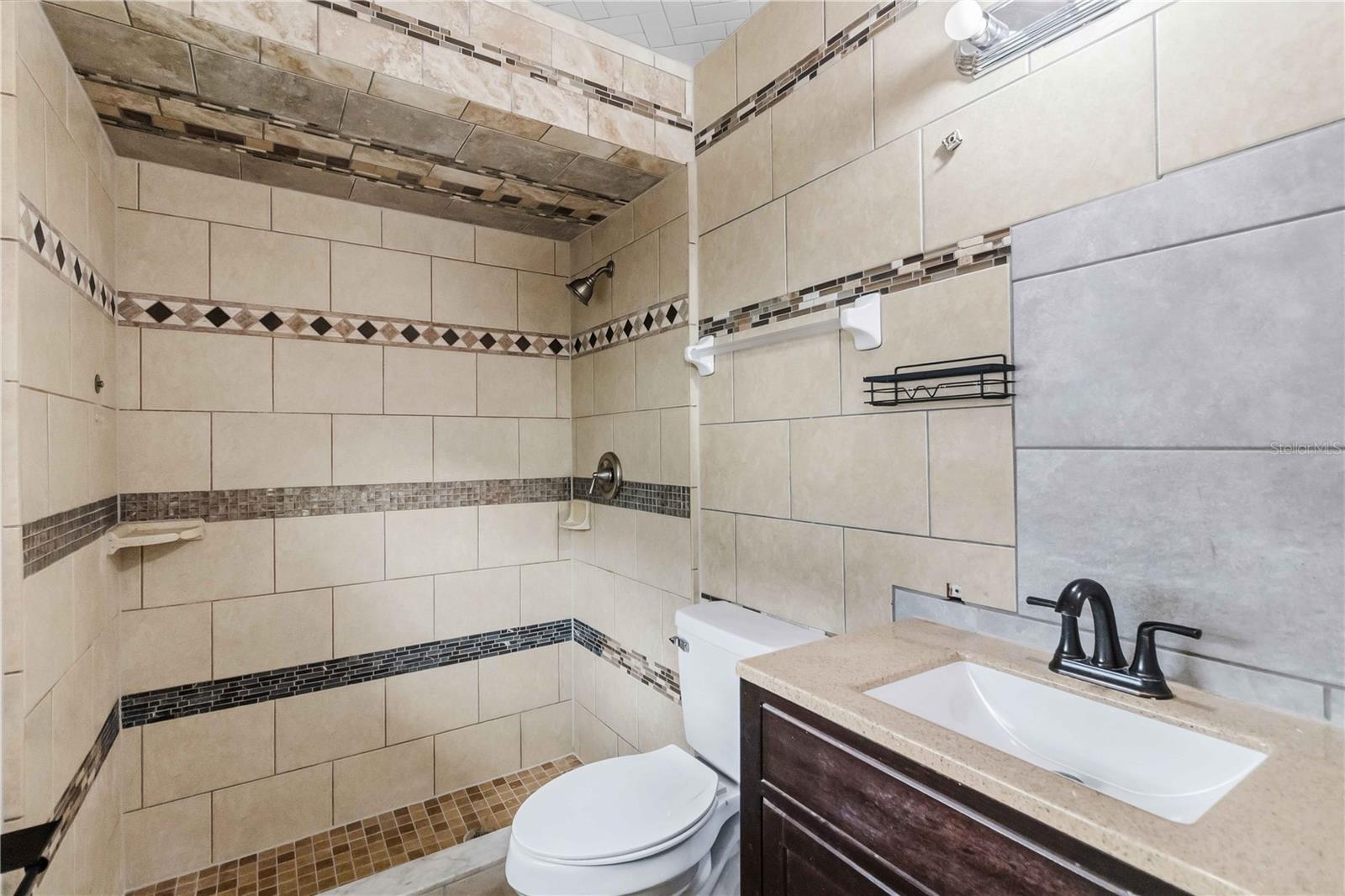 SOUTH POINTE - Residential