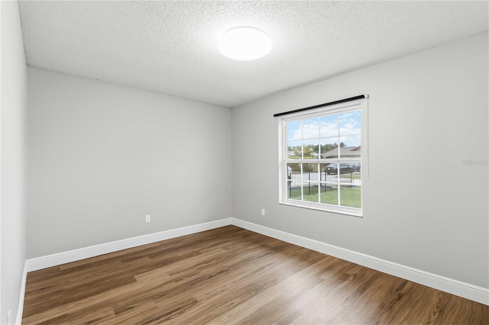 SOUTH POINTE - Residential